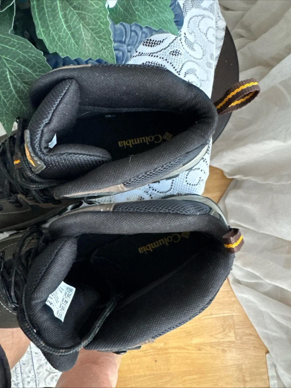 Columbia Dark Brown and Black Men's Hiking Boots